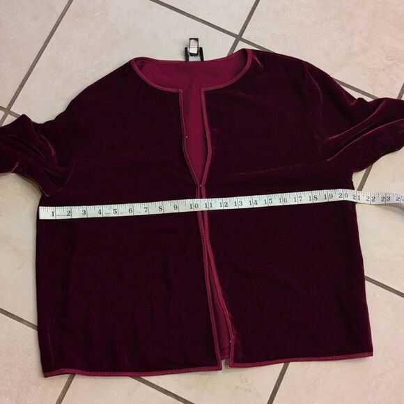 Eileen Fisher velvet jacket burgundy red size M - Picture 9 of 10
